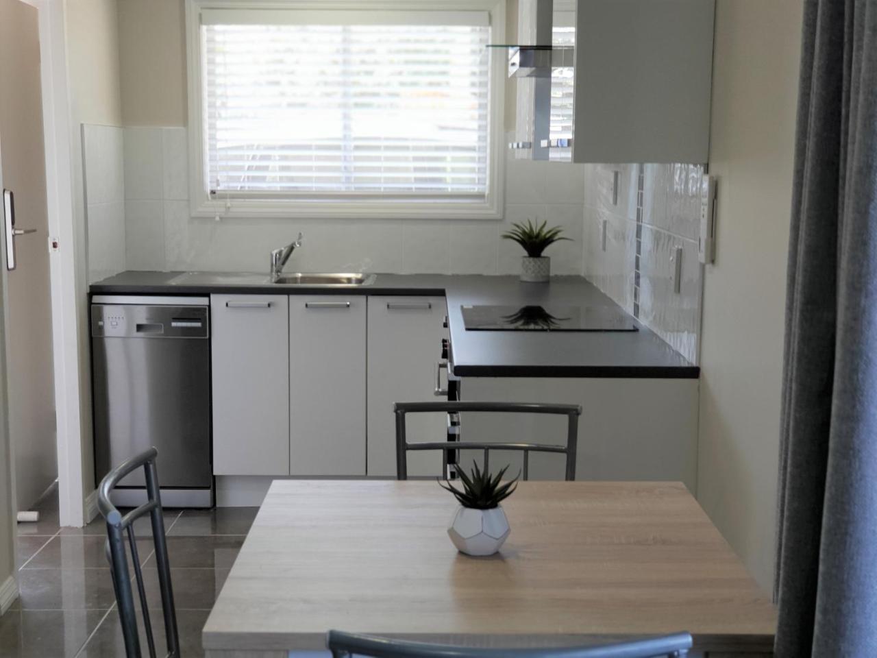 Rose Apartments Unit 6 Central Rotorua-Accommodation & Spa Экстерьер фото